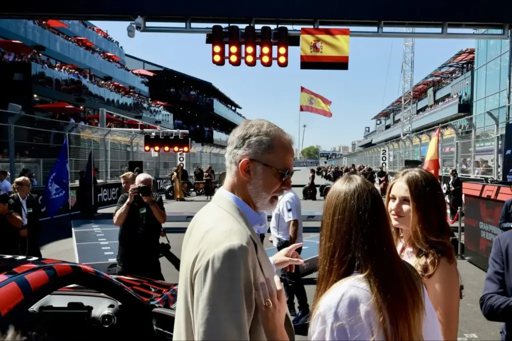 Se viraliza un incómodo momento entre Leonor, Sofía y una reconocida influencer 1 Leonor y Sofía coinciden con Marta Díaz en MADRING