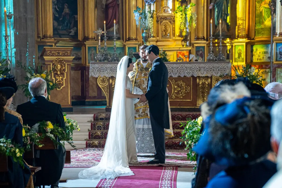 Llegó el gran día en 'La Promesa', pero la esperada boda de Ángela y Curro terminará en desgracia - La Promesa en X Llegó el gran día en 'La Promesa', pero la esperada boda de Ángela y Curro terminará en desgracia
