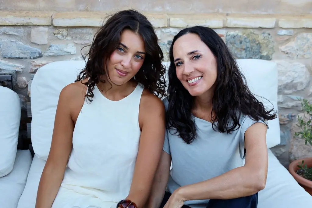 María Parra y Luna Wagner cruzan generaciones en 'Open Heart', un puente hacia el pop de autor 1 MADRE E HIJA