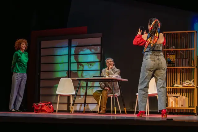 'Bestseller' arranca en el Teatro Pavón con Nacho Guerreros y una sátira brutal