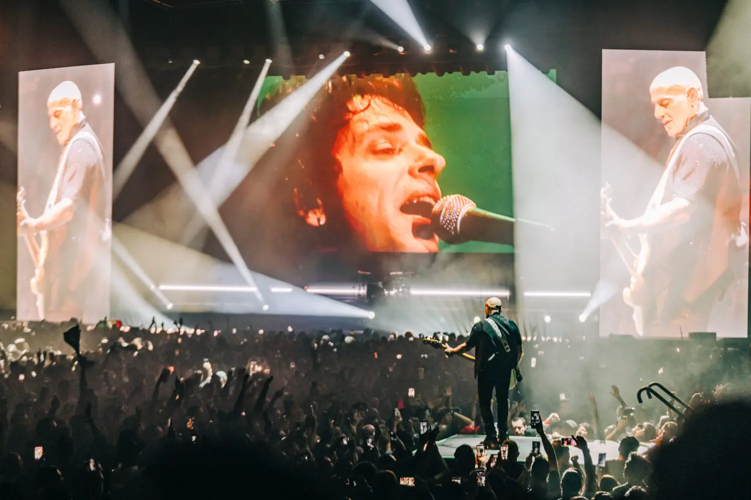 Soda Stereo en la gira Ecos, Movistar Arena de Madrid. Foto: José Luis Hernando Gómez Soda Stereo en la gira Ecos, Movistar Arena de Madrid. Foto: José Luis Hernando Gómez