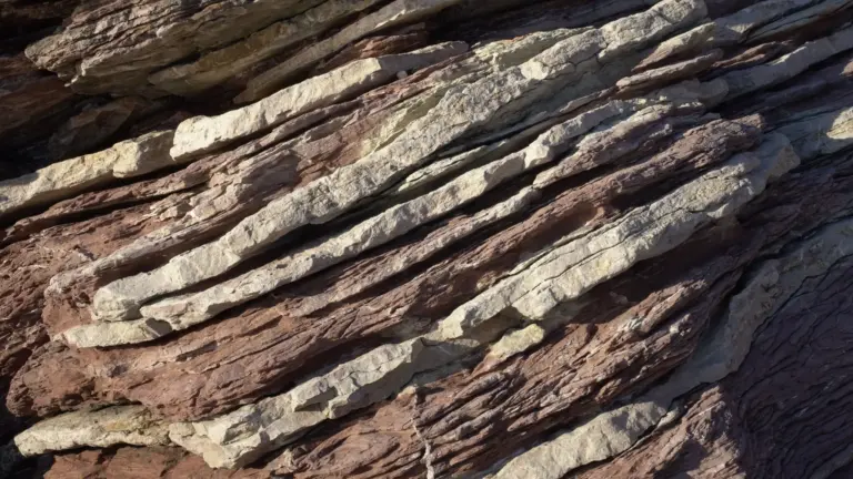 Guadix y las Badlands de Andalucía: el geoparque Unesco y la capital del trogloditismo europeo