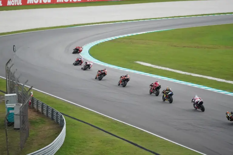 El MotoGP Misano: Márquez caza a Martín y estalla contra los que dudan de su lesión