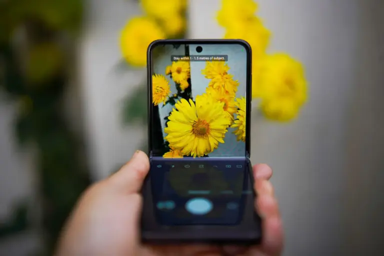 El iPhone plegable de Apple llega mañana, siete años después de Samsung