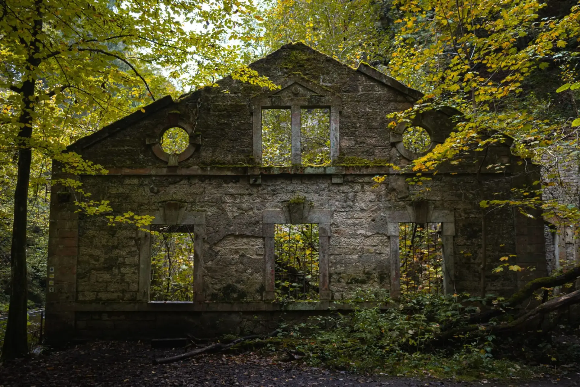 lugares-abandonados-mas-bellos-mundo-portada los lugares abandonados más bellos del mundo