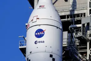 La NASA detecta un cambio inusual en el campo magnético terrestre que afecta a satélites y móviles