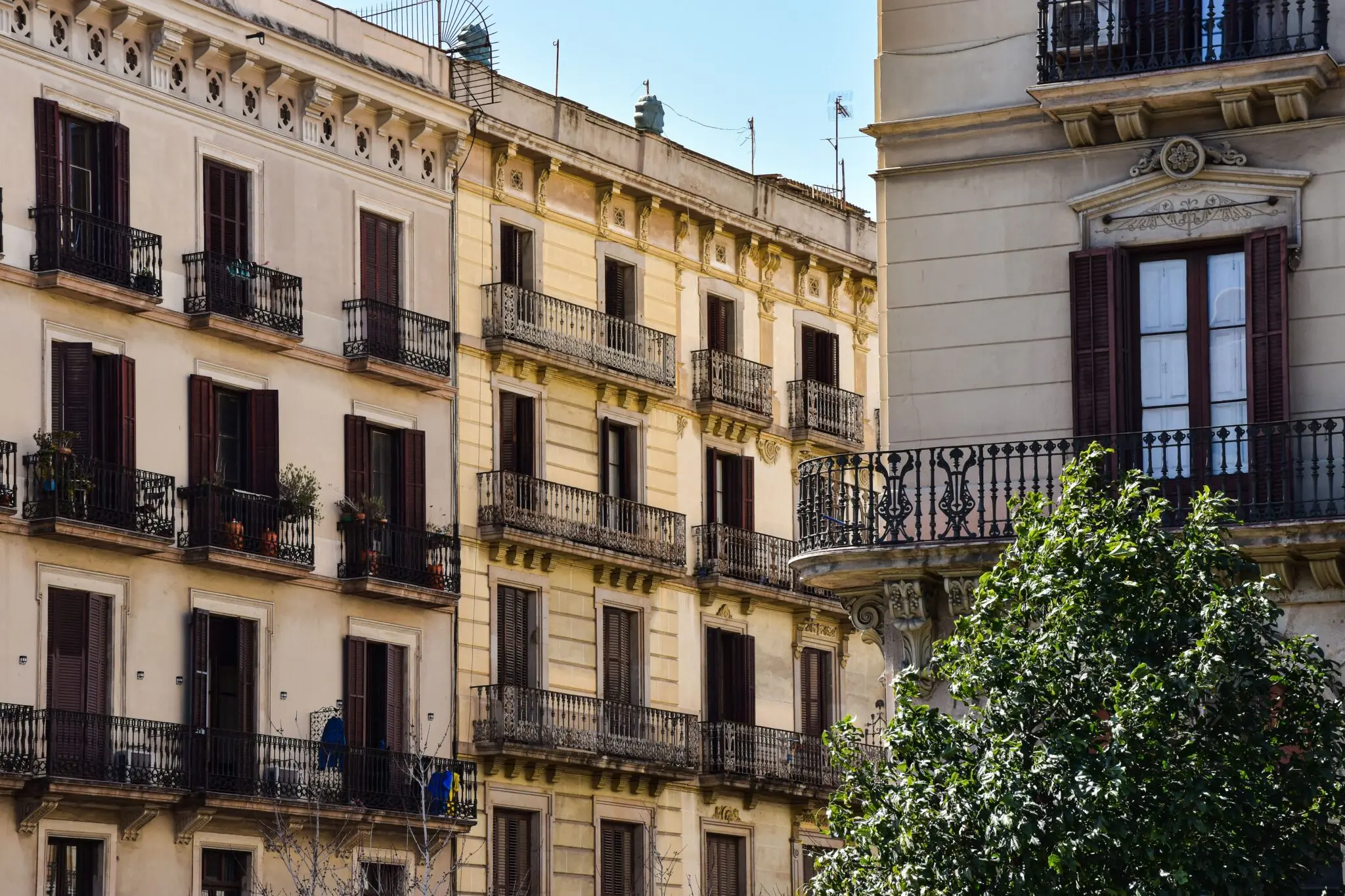Precio de la luz hoy, domingo 13 de septiembre: las franjas más baratas para poner la lavadora 1 precio luz domingo 13 septiembre