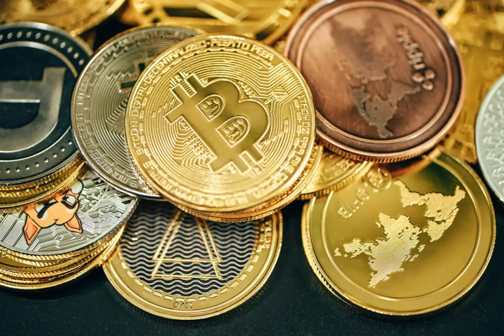 smurfing-criptomonedas-fiscalizacion-ine-portada smurfing criptomonedas fiscalización