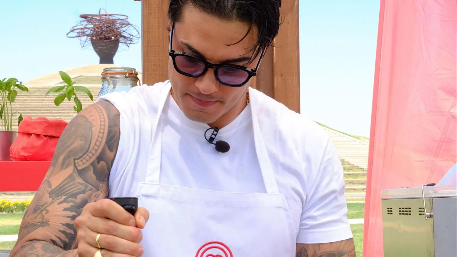 Carlo Costanzia destapa los secretos y advertencias que le ha dado Terelu ante su posible ingreso a ‘MasterChef Celebrity’ - RTVE Carlo Costanzia destapa los secretos y advertencias que le ha dado Terelu ante su posible ingreso a ‘MasterChef Celebrity’