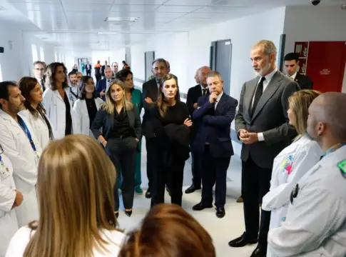 “Cómo y por qué”: Felipe VI visita a los heridos de Urda y exige respuestas inmediatas tras la tragedia - Casa de S.M el Rey “Cómo y por qué”: Felipe VI visita a los heridos de Urda y exige respuestas inmediatas tras la tragedia