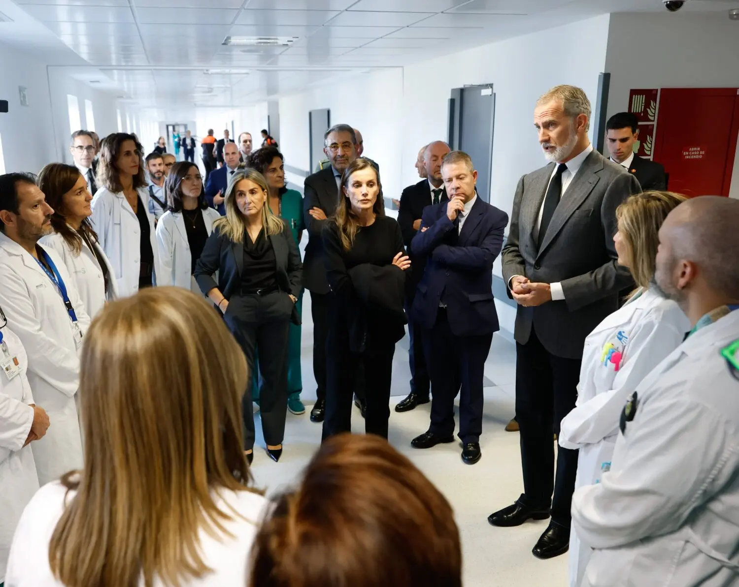 “Cómo y por qué”: Felipe VI visita a los heridos de Urda y exige respuestas inmediatas tras la tragedia - Casa de S.M el Rey “Cómo y por qué”: Felipe VI visita a los heridos de Urda y exige respuestas inmediatas tras la tragedia