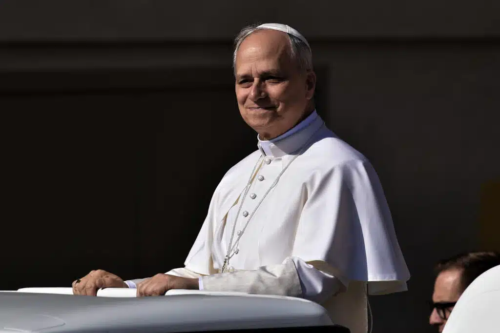 "Tal y como se sospechaba": El Papa León XIV recibe un diagnóstico devastador tras una operación de pulmón 1 El Papa León XIV conoce el diagnóstico tras la operación