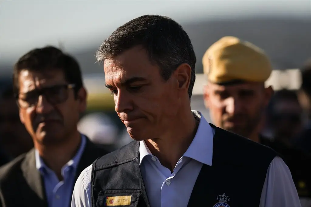 Un accidente de tren en Tempi (Grecia) en 2023 anticipó el de Urda: error humano, señalización que no funcionaba y protestas masivas 2 El presidente del Gobierno, Pedro Sánchez, atiende a los medios de comunicación desde el Puesto de Mando Avanzado, a 28 de octubre de 2026, en Urda, Toledo
