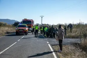 Emergencias trabaja en el lugar del accidente ferroviario, a 28 de octubre de 2026, en Urda, Toledo
