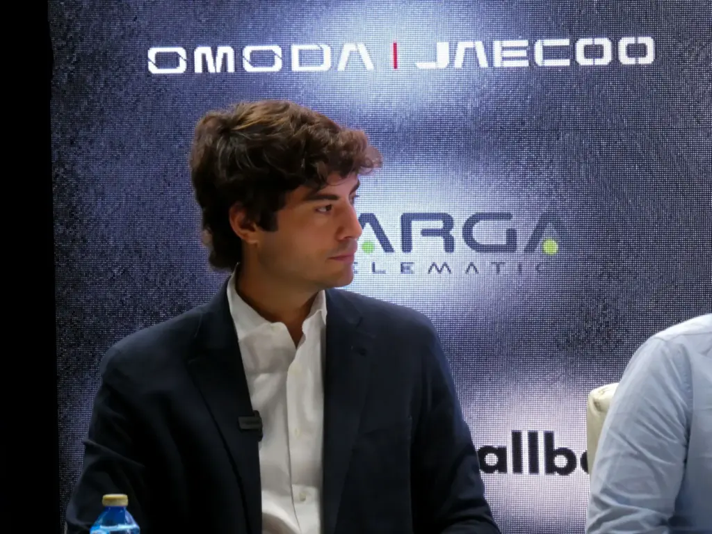 El Foro Motor16 analiza la evolución del sector del renting, las soluciones de recarga y la distribución de vehículos en España 2 FERNANDO-POVEDA-OMODA-JAECOO