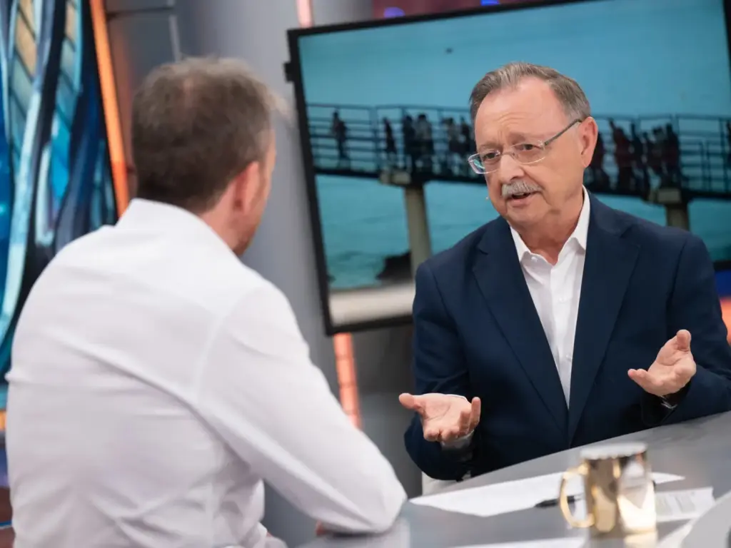“Se está perdiendo 1.000.000 de euros al día”: Juan Jesús Vivas alerta del deterioro de Ceuta con una cifra demoledora 1 Juan Jesús Vivas lleva a 'El Hormiguero' la crisis que vive Ceuta