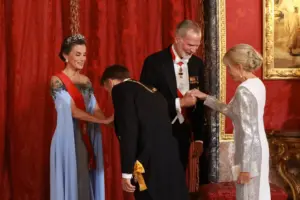 La prensa francesa no deja de hablar de la reina Letizia por motivos impensables