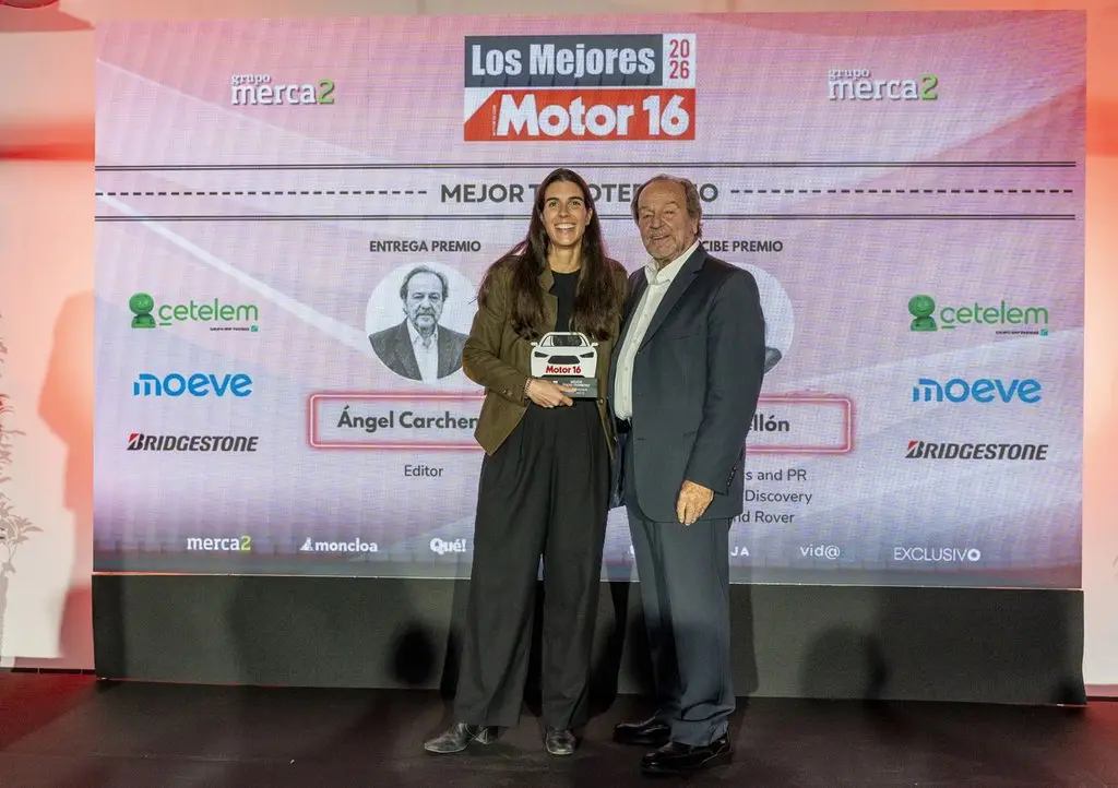 Premios Motor16 2026: una gala, en el 43 aniversario, que celebra la excelencia 8 Motor16 PREMIO RANGE ROVER ROSA BELLON
