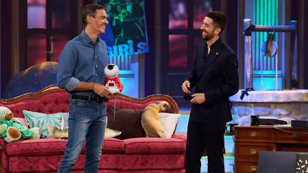 Sánchez defiende a Begoña Gómez y a su hermano David