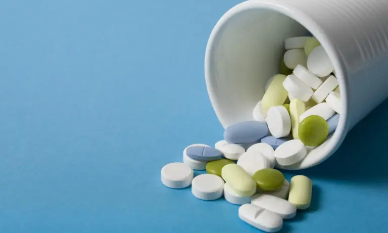 Cero antibióticos, mucha física: el giro pionero en España contra la gran amenaza de las superbacterias
