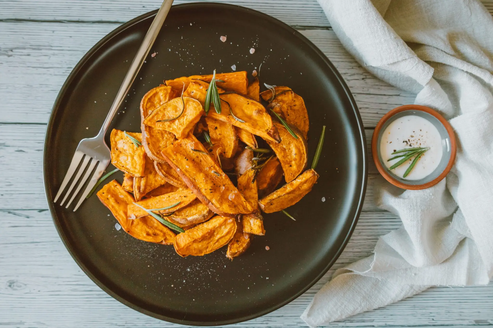 Boniatos al horno rellenos de queso crema: la cena de otoño fácil y resultona que triunfa 1 receta de boniato
