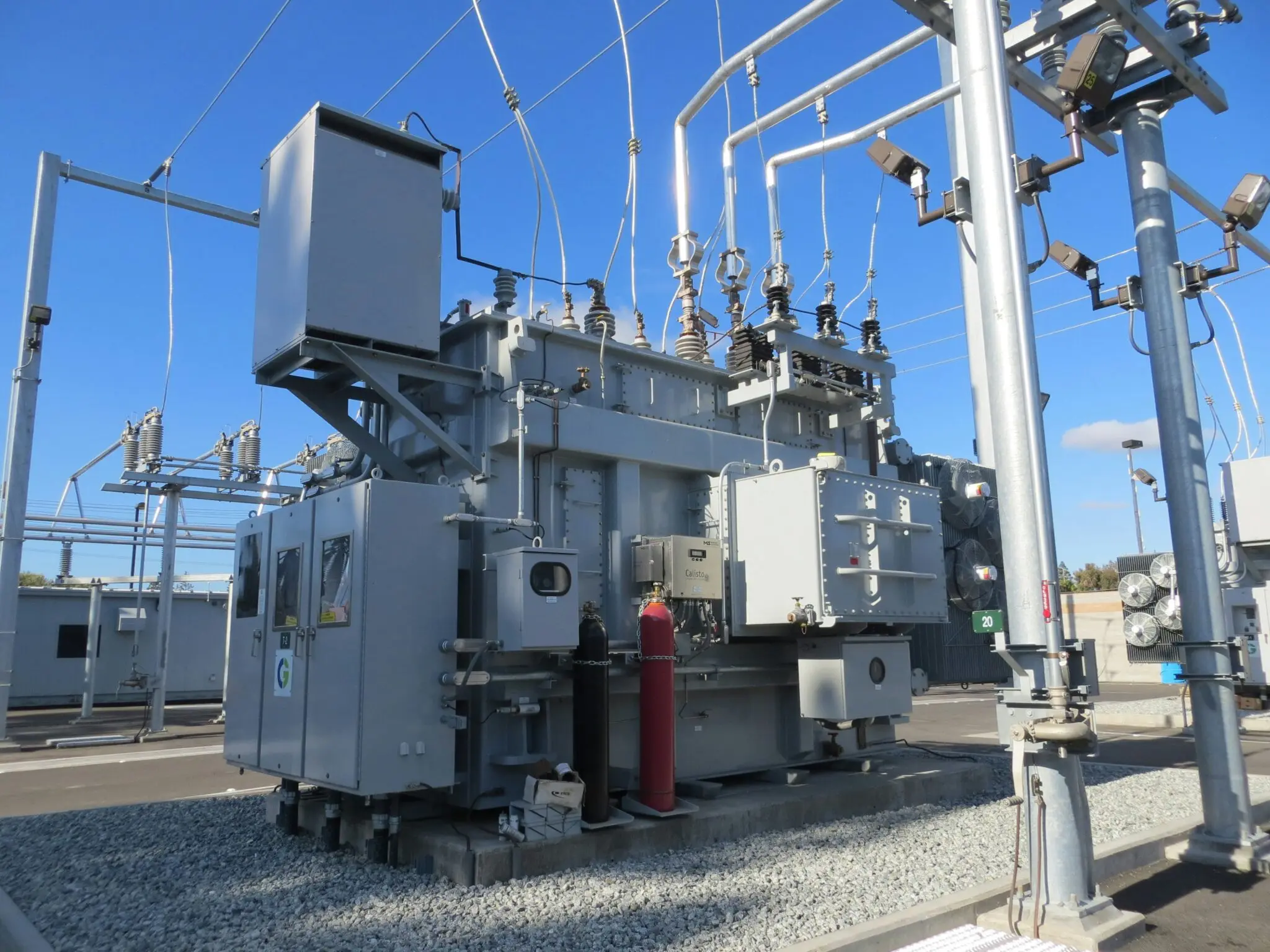 La CNMC detecta fallos en centrales durante la reposición del suministro tras el apagón eléctrico 1 fallos centrales eléctricas