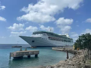crucero varado Camboya