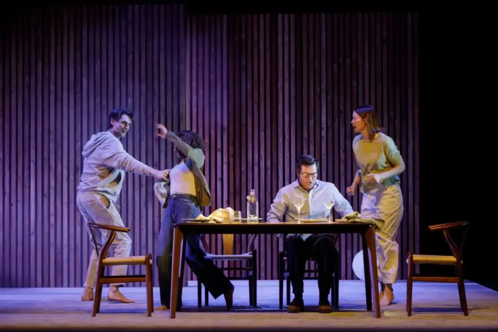 Escenas 'Locuras paralelas'. Foto: Teatro Pavón 