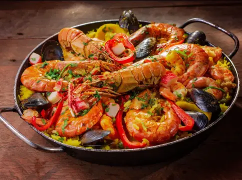 platos-emblematicos-espana-paella-tortil-portada platos emblemáticos de España