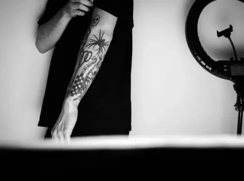 tatuajes-fotocromicos-phototat-portada tatuajes fotocrómicos