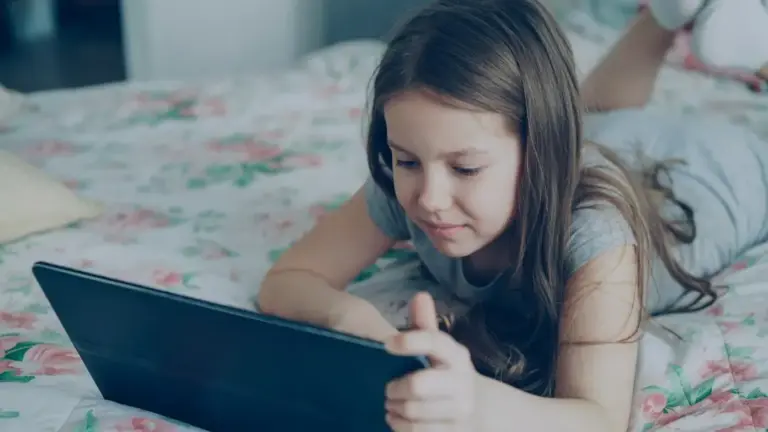 Desconexión digital en fin de semana: estrategias para descansar de las pantallas