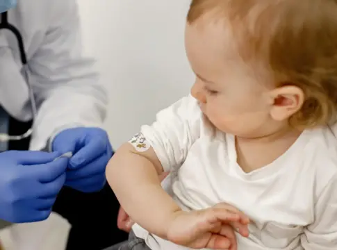 La vacuna española contra la tuberculosis supera dos grandes ensayos y podría aprobarse hacia 2029 o 2030, según su investigador principal La vacuna española contra la tuberculosis supera dos grandes ensayos y podría aprobarse hacia 2029 o 2030, según su investigador principal