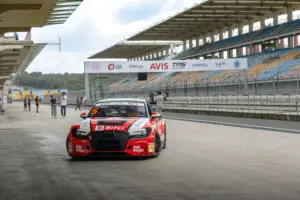 Verstappen Russell chalecos