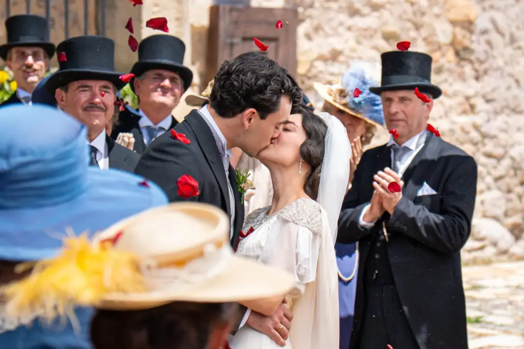 ‘La Promesa’ se prepara para una semana de ausencias, nuevos personajes y un inesperado embarazo 1 ‘La Promesa’ afronta las consecuencias de la boda de Curro y Ángela