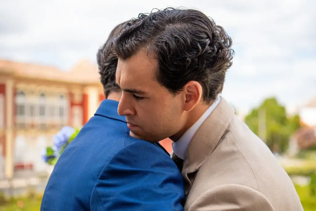 'La Promesa': Curro hace un anuncio inesperado y cambia los planes de uno de los personajes, ¿se va? 1 ‘La Promesa’ revela qué ocurrió realmente en la habitación secreta